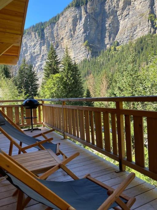 Gorgeous 2 Bedroom, 2 Full Bath, Ski In Apartment! Winner Of 2025 And 2024 Traveller Award! Morzine Esterno foto