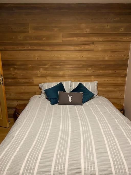 Gorgeous 2 Bedroom, 2 Full Bath, Ski In Apartment! Winner Of 2025 And 2024 Traveller Award! Morzine Esterno foto